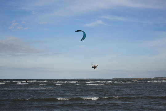 Ostsee-Kitesurfen an der Wohlenberger Wiek in Mecklenburg