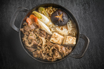 和牛ですきやき　Tasty sukiyaki Japanese cuisine 