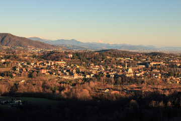 Obraz premium tramonto da Montevecchia - Brianza