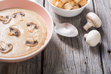 French cream soup with mushroums
