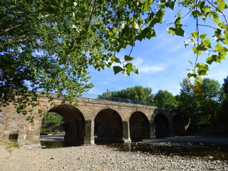 Pinofranqueado, pueblo en la provincia de Cáceres, en la comunidad autónoma de Extremadura.