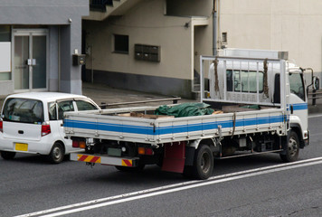 平ボディトラック