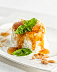 Fresh cottage cheese with honey