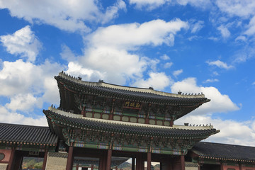 Fototapeta premium korean royal palace, Gyeongbokgung, landscape