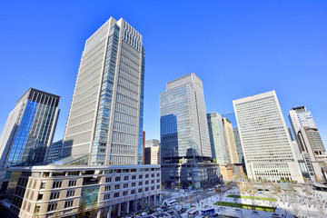 Fototapeta na wymiar 東京・丸の内のオフィスビル街