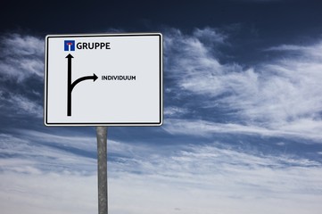 GRUPPE - Bilder mit Wörtern aus dem Bereich Rassismus, Wort, Bild, Illustration