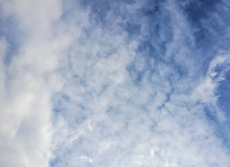 Obraz premium Blue sky with clouds