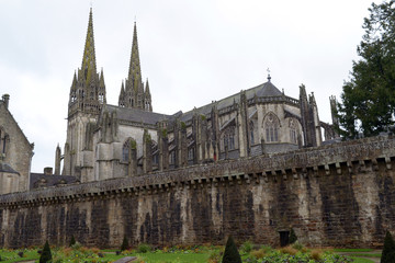 Fototapeta na wymiar Cathédrale Saint‑Corentin à Quimper 
