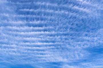 Obraz premium Beautiful skyscape with fluffy wave clouds