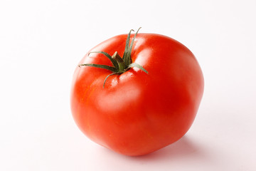 Fleischtomate als Freisteller