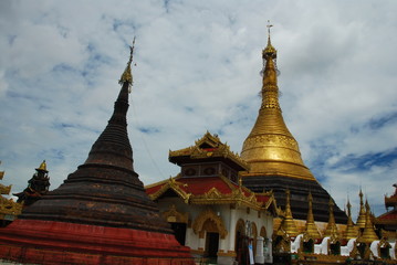 Pagode Kyaikthanlan, Mawlamyine, Birmanie 