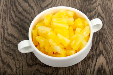Canned pineapple