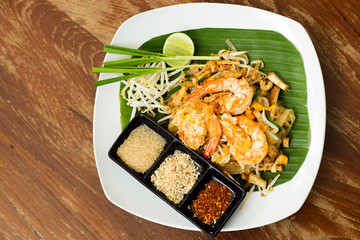Shrimps Pad Thai with condiments ,style noodles ,Thailand Food