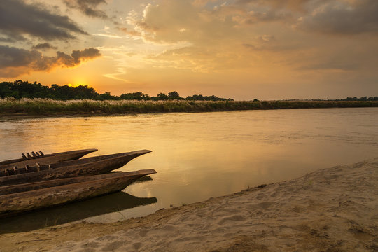 Sunset over the Rapti river in Sauraha.