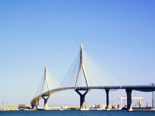 Puente de la Constitución, llamado La Pepa, en la bahía de Cádiz, Andalucía. España