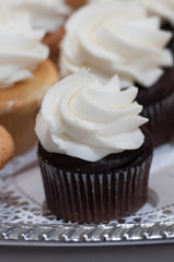 Chocolate and Vanilla Cupcakes