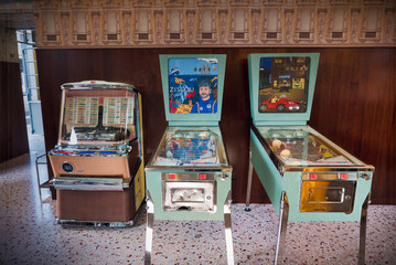 Vintage pinball and jukebox