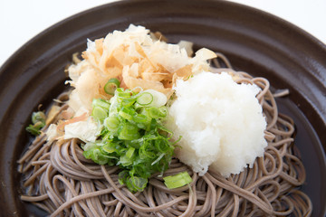 oroshi soba, japanese soba noodle with shredded daikon