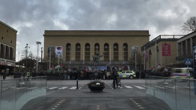 Timelapse of Palestinian protester marching Gothenburg