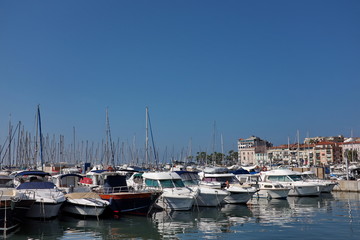 Fototapeta na wymiar Port de plaisance, Cannes