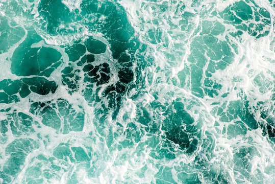 Sch&auml;umendes Wasser