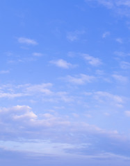 Sky with vertically vertical clouds for a mobile backdrop