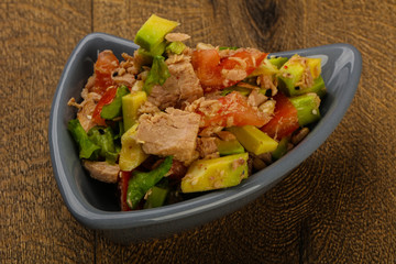 Tuna and avocado salad