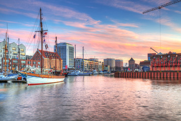 Fototapeta premium Motlawa river and marina in Gdansk at sunset, Poland.