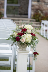 Fototapeta na wymiar wedding flower arrangement bouquet elegant simple sexy formal bridal 