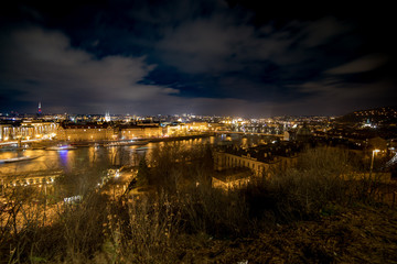 Fototapeta premium Prag bei Nacht Panorama