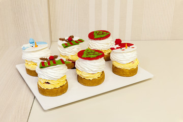 Christmas cakes with cream