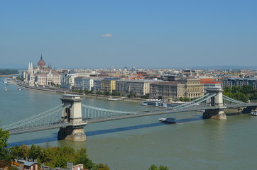 Fototapeta na wymiar Budapest - Chain Bridge and Parliament