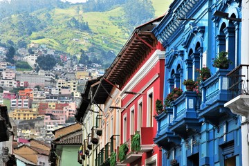 Typical Colorful colonial architetcure in Quito, Ecuador - obrazy, fototapety, plakaty