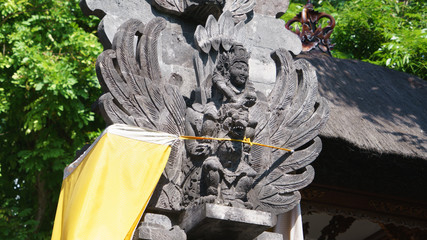 バリ 不死の聖鳥 ガルーダ BALI Immortal birds Garuda
