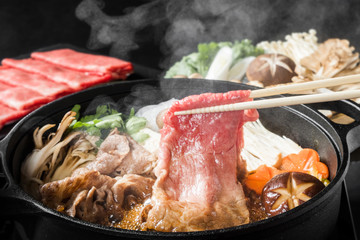 和牛すきやき　Tasty sukiyaki Japanese cuisine