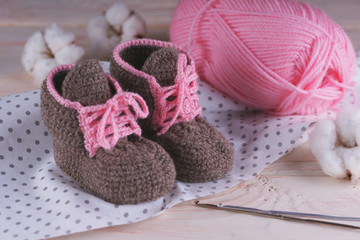 Baby booties crocheted