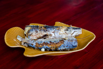Fototapeta premium Fresh fried barracuda fish