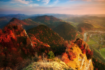 Mountains Three Crowns ( Trzy Korony ) to Polish Pieniny, Sokolica © Jakub