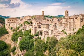 Fototapeta na wymiar Sorano, a town built on a tuff rock, is one of the most beautiful villages in Italy.