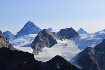 Fototapeta na wymiar Alpes Suisses