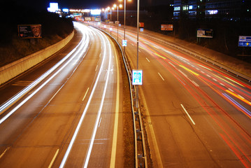 Fototapeta na wymiar Night traffic in Prague