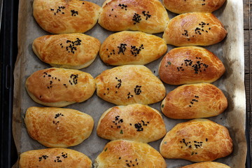 Tepside taze ekmekler