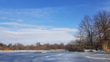 Obraz na płótnie Canvas Winter Lakeside 3