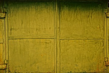 зелёная железная текстура из металлических ворот на гараже
