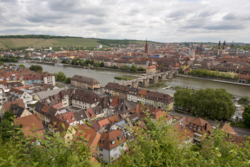Fototapeta na wymiar Blick auf Würzburg von der Festung Marienberg
