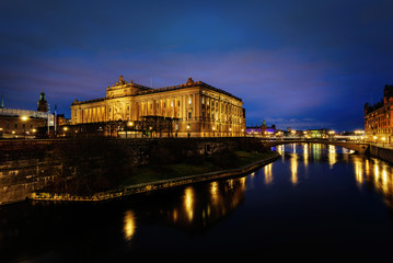 Fototapeta na wymiar Stockholm Opera and City Hall at Night