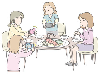 料理が運ばれて最初に持つもの