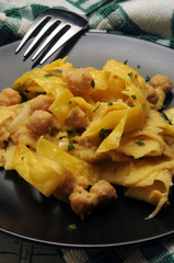 Ciceri e tria Cucina salentina Italian Italienische Küche Italiana cuisine Pasta イタリア料理 Cicer arietinum Итальянская кухня sounding 義大利飲食 fried and chickpeas Puglia