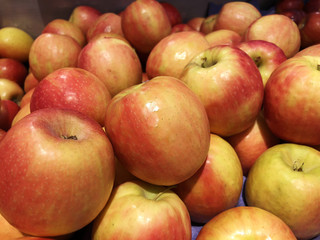 Fototapeta na wymiar Apples in the market. Red yellow Apple close-up. Turkish ripe apples. 