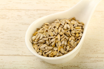 Peeled sunflower seeds